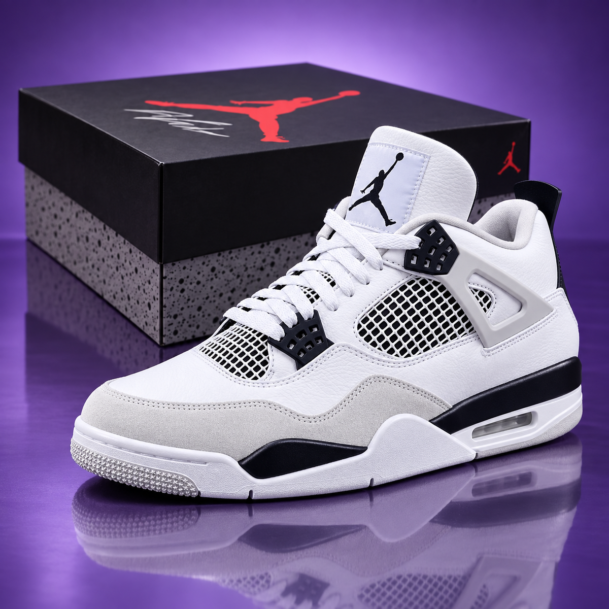 Nike Jordan 4s